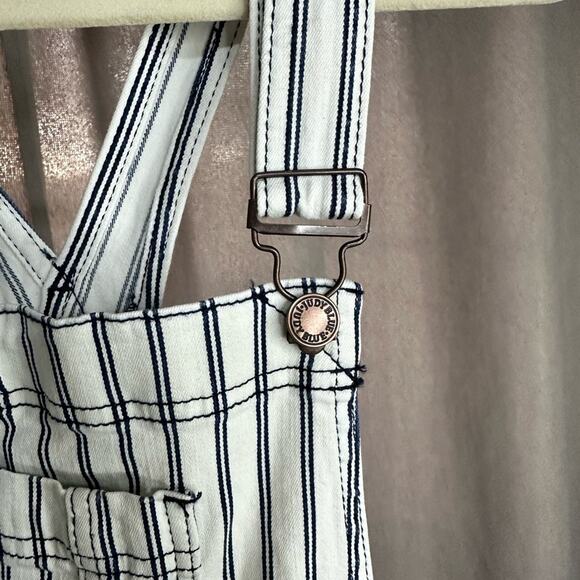 Judy Blue Railroad Stripe Overalls NWOT PLUS 1x - Picture 6 of 13